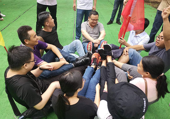 “挑戰自我，凝聚力量，熔煉一流團隊” 廣東優科檢測戶外拓展活動